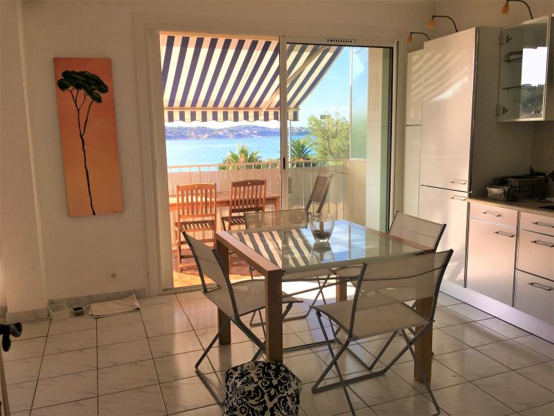 vente Bandol Superbe vue mer pour ce T3 face à la plage ...